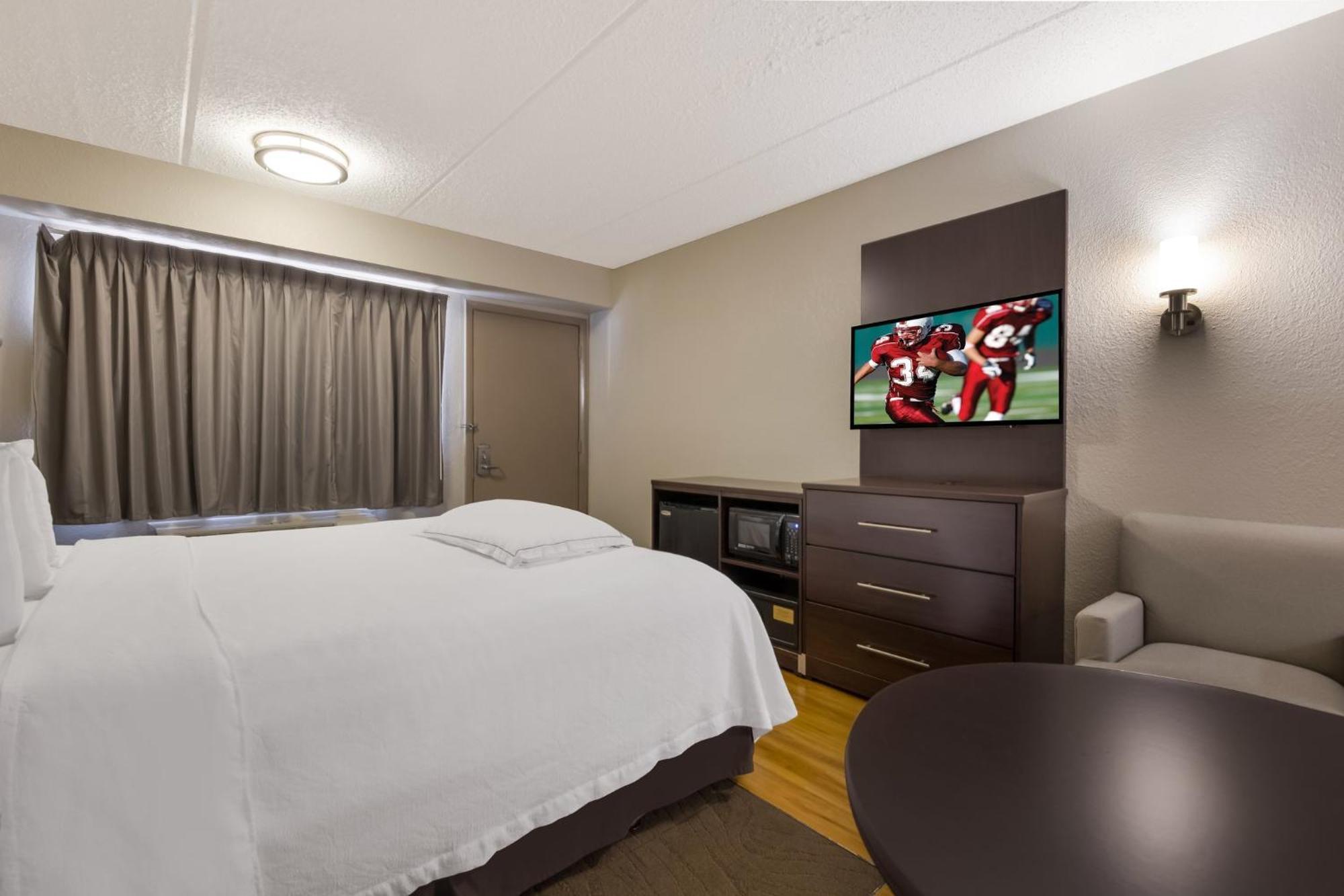 Red Roof Inn Plus+ Nashville Airport Extérieur photo