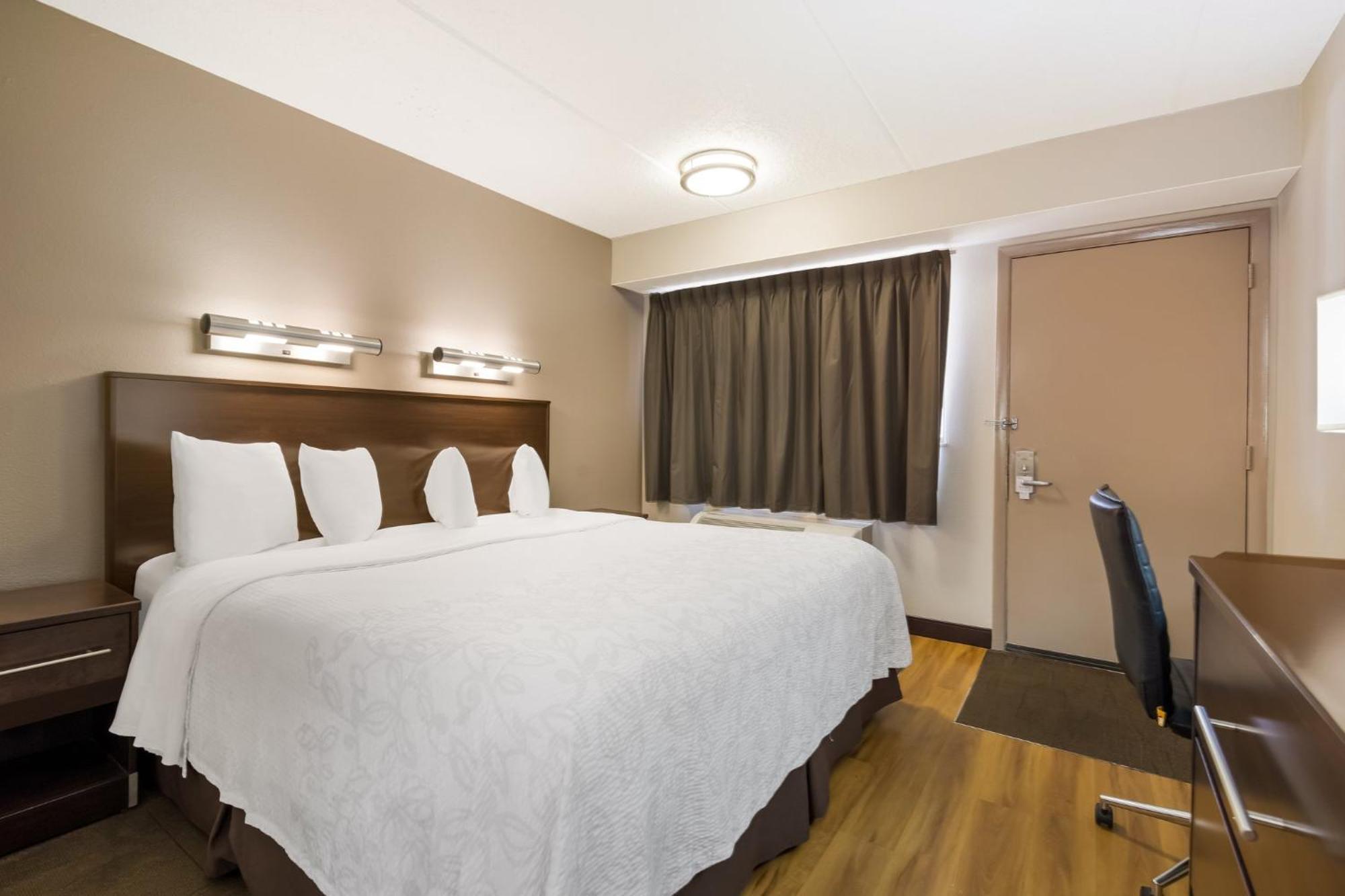 Red Roof Inn Plus+ Nashville Airport Extérieur photo