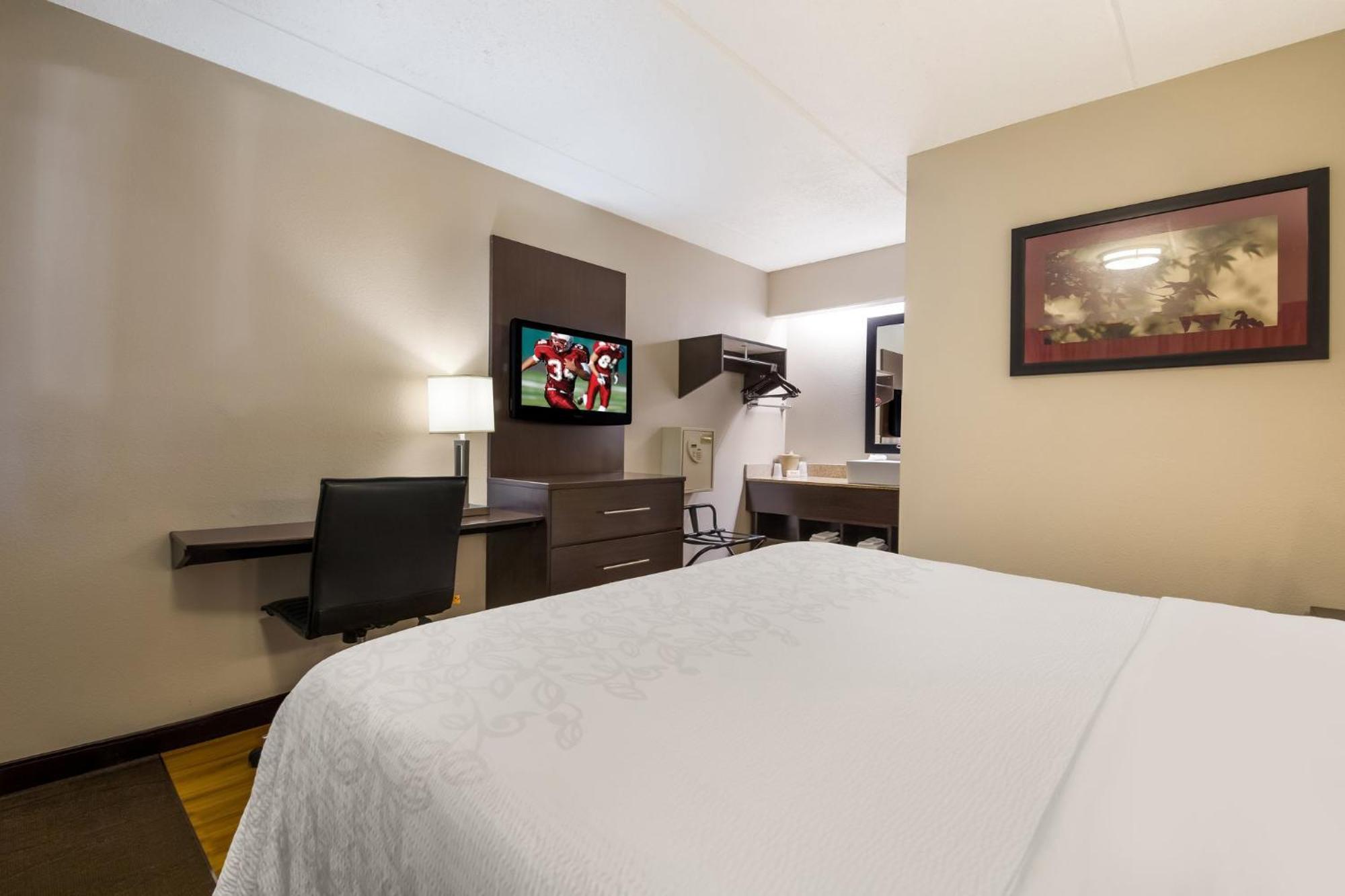Red Roof Inn Plus+ Nashville Airport Extérieur photo