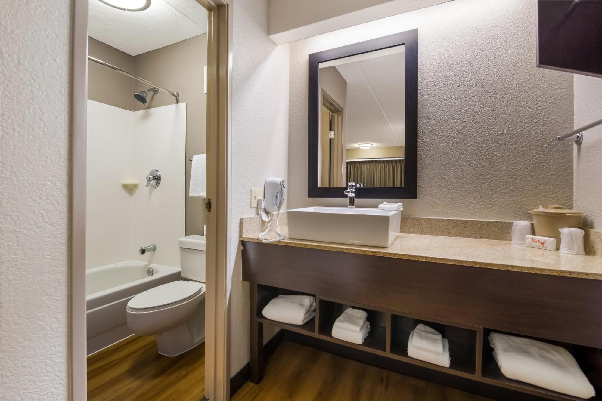 Red Roof Inn Plus+ Nashville Airport Extérieur photo