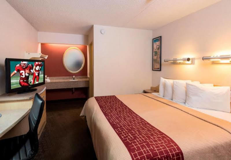 Red Roof Inn Plus+ Nashville Airport Extérieur photo