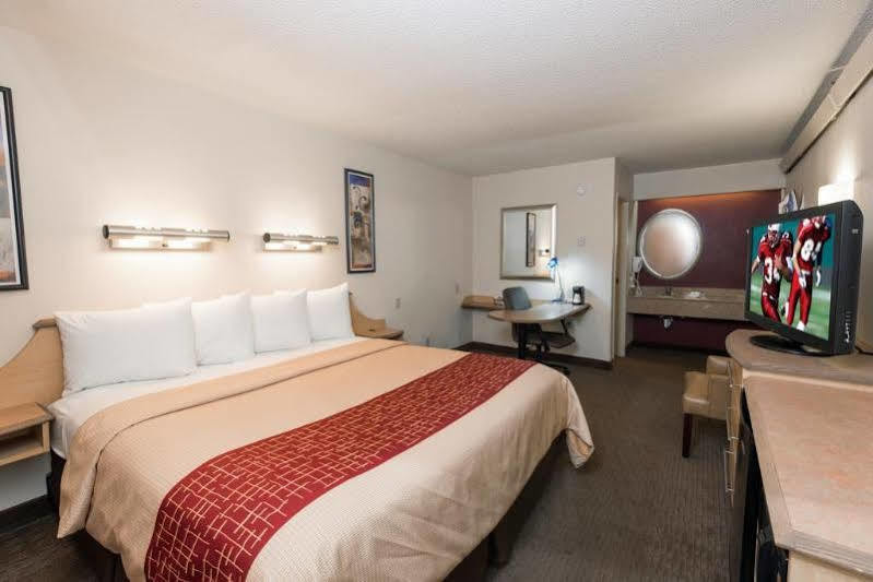 Red Roof Inn Plus+ Nashville Airport Extérieur photo