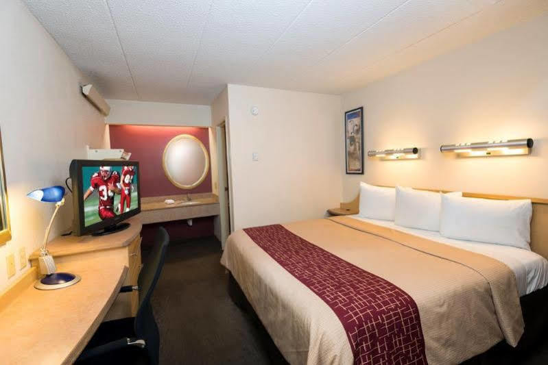Red Roof Inn Plus+ Nashville Airport Extérieur photo