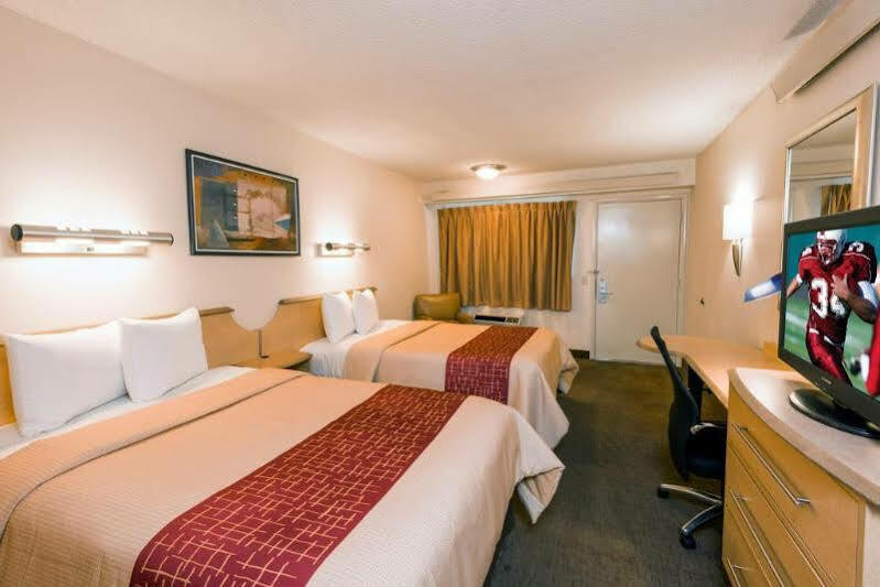 Red Roof Inn Plus+ Nashville Airport Extérieur photo